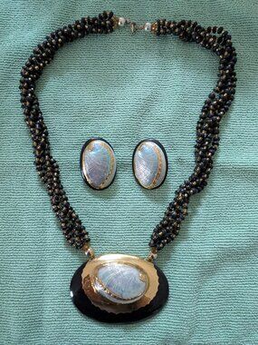 Shell Necklace and pierced Earing Set